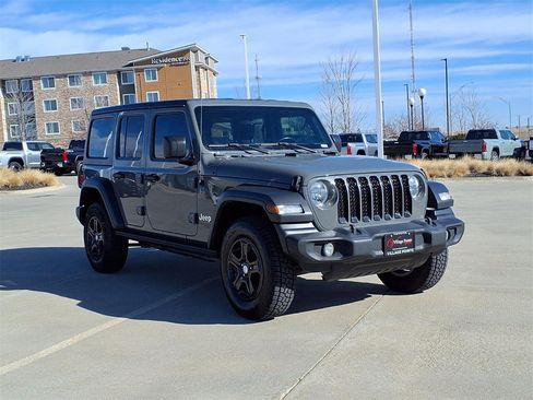 Used 2019 Jeep Wrangler Unlimited Sport S image 9