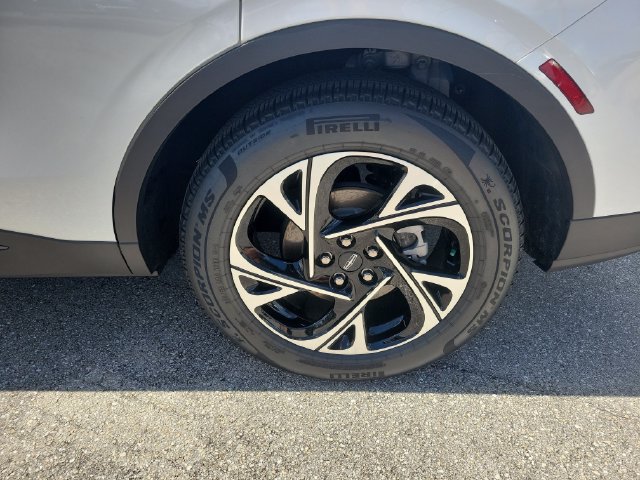Certified 2024 Lincoln Nautilus Premier w/ Jet Appearance Package AWD/4WD image 9