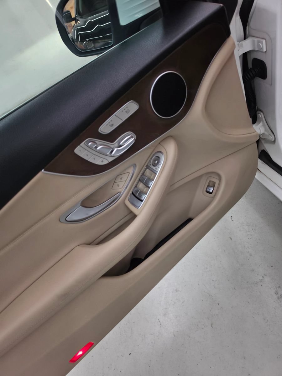 Used 2018 Mercedes-Benz C 300 Cabriolet image 35