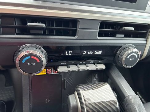 Used 2024 Toyota Tacoma SR5 w/ SR5 Upgrade Package RWD image 26