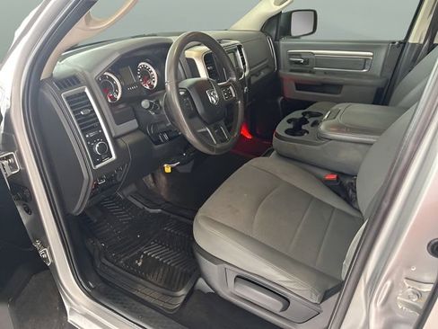 Used 2017 RAM 1500 Classic SLT image 7