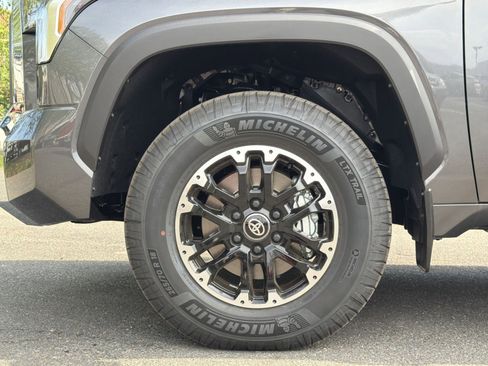 New 2026 Toyota Tundra SR5 AWD/4WD image 7