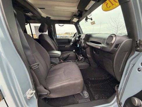 Used 2015 Jeep Wrangler Unlimited Sport image 19