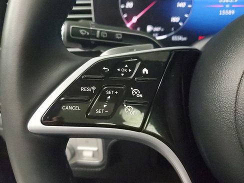 Used 2024 Mercedes-Benz GLE 350 4MATIC image 32