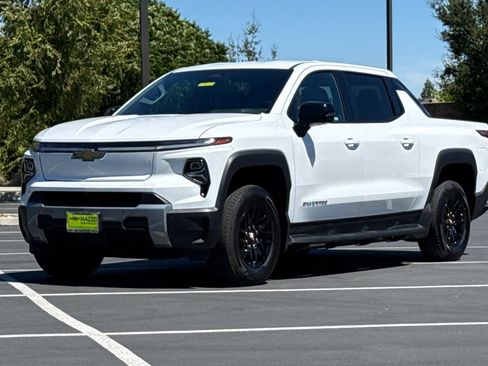 Used 2025 Chevrolet Silverado EV LT AWD/4WD image 16