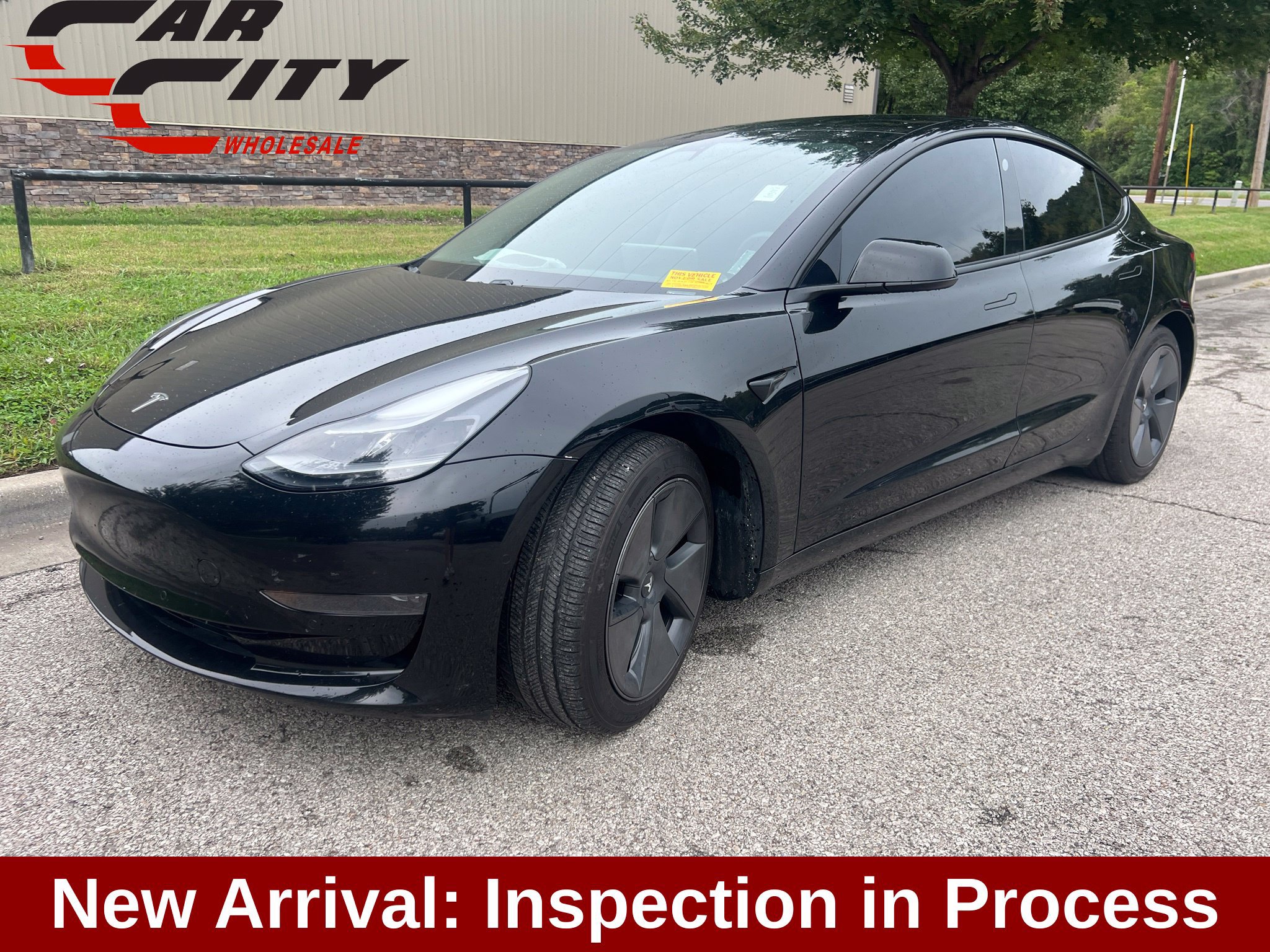 Used 2021 Tesla Model 3 Standard Range Plus RWD image 1