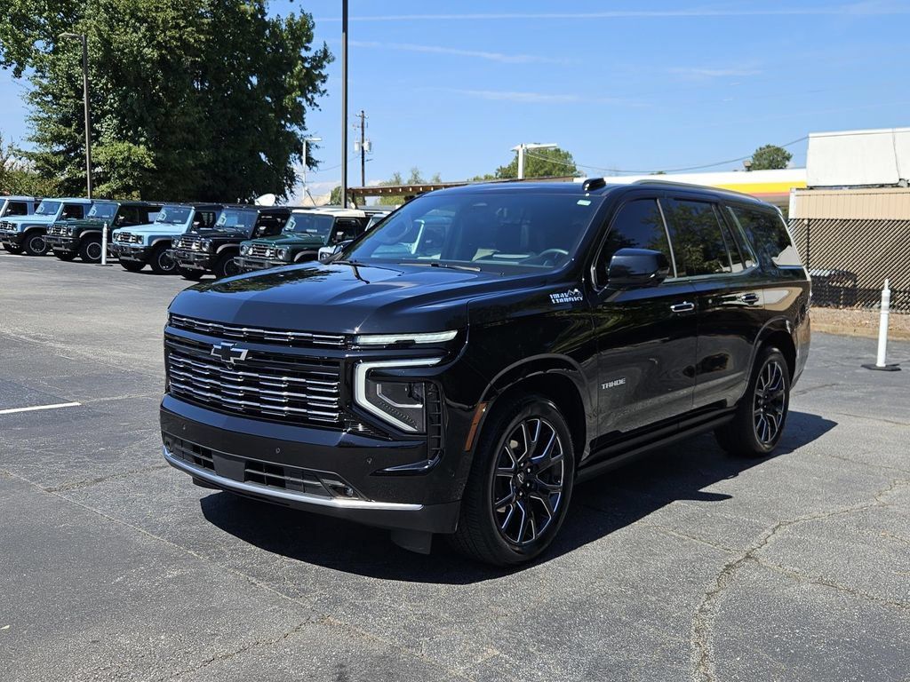 Used 2025 Chevrolet Tahoe High Country AWD/4WD image 7