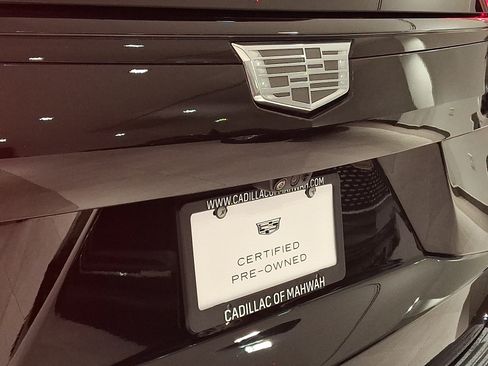 Used 2023 Cadillac Escalade Sport Platinum AWD/4WD image 34