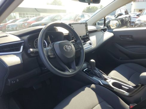 Used 2022 Toyota Corolla LE image 15
