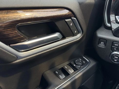 Used 2022 GMC Sierra 1500 Elevation w/ LPO, Elevation Black Package image 33