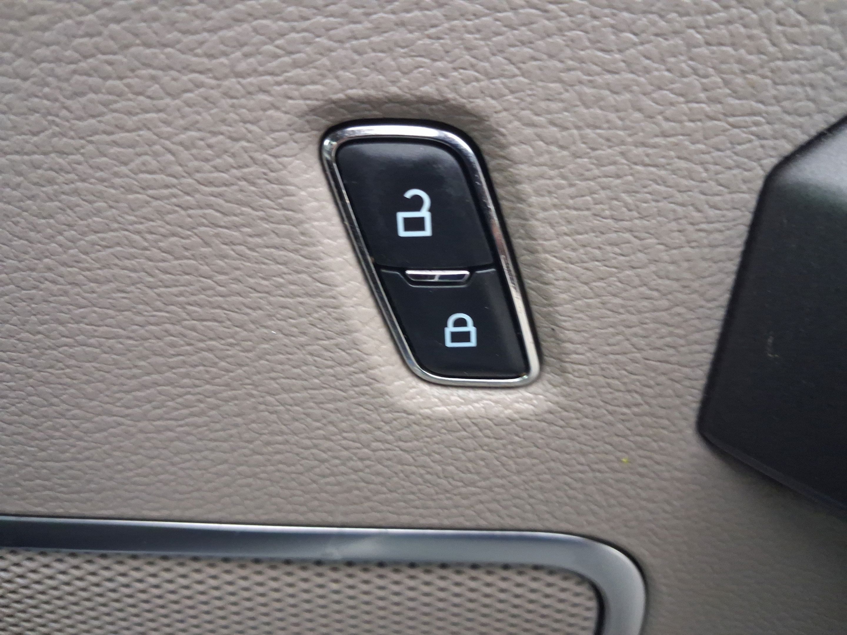 Used 2020 Ford F150 Limited AWD/4WD image 36