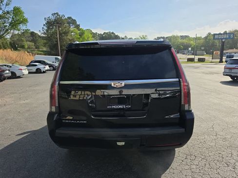 Used 2018 Cadillac Escalade 4WD image 4