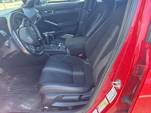 Used 2022 Honda Civic Sport image 4