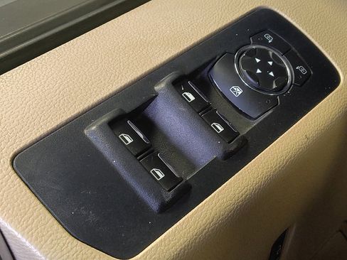 Used 2017 Ford F150 XLT RWD image 27