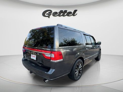 Used 2017 Lincoln Navigator L Select RWD image 5