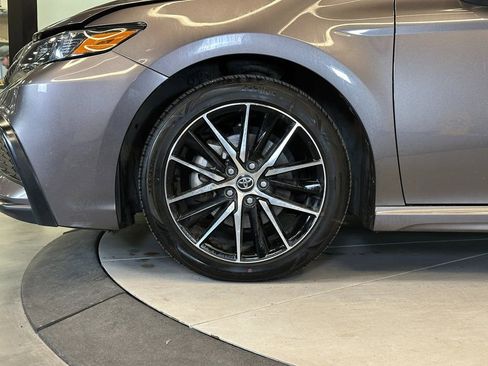 Used 2022 Toyota Camry SE image 23
