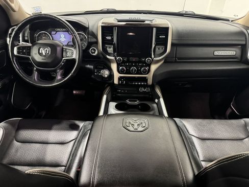 Used 2019 RAM 1500 Laramie AWD/4WD image 32