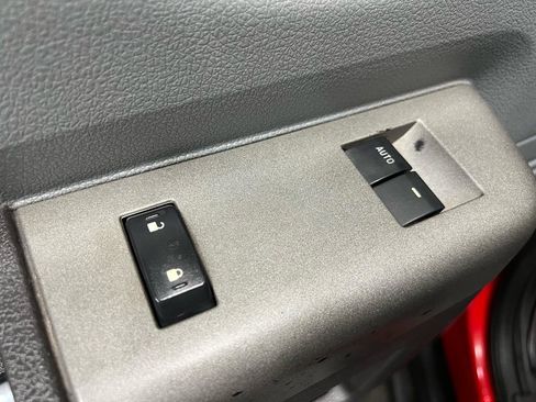 Used 2012 Ford F350 XLT w/ Snow Plow Prep Pkg image 40