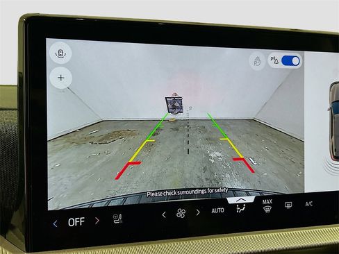 Used 2025 Ford Explorer Active w/ Active Comfort Package image 12