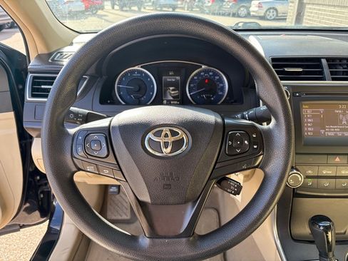 Used 2017 Toyota Camry LE image 22