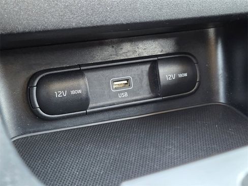 Certified 2023 Kia Forte LXS image 22