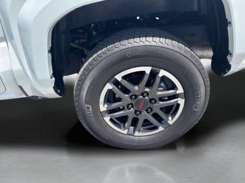Used 2026 Toyota Tacoma TRD Sport AWD/4WD image 35