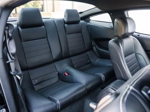 Used 2013 Ford Mustang GT Premium image 69