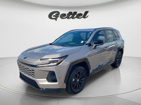 Used 2026 Toyota RAV4 SE w/ Convenience Package FWD image 1