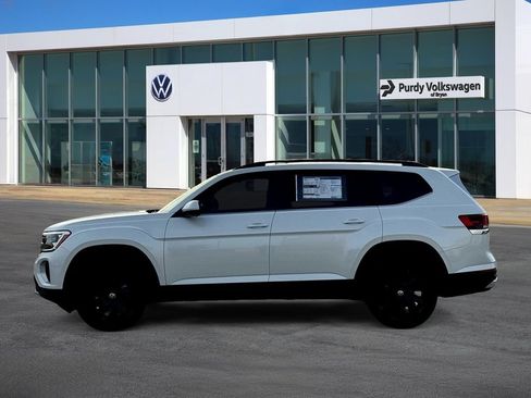 New 2026 Volkswagen Atlas SE FWD image 5