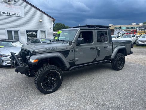 Used 2021 Jeep Gladiator Sport AWD/4WD image 2