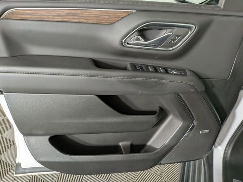 Certified 2024 Chevrolet Tahoe High Country w/ Premium Package image 16