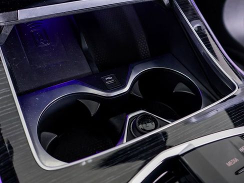 Used 2026 BMW X7 xDrive40i image 18