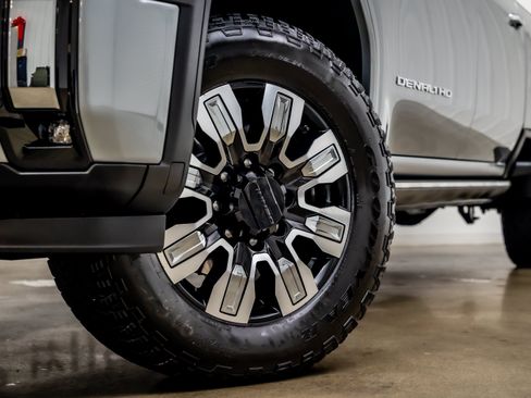 Used 2026 GMC Sierra 2500 Denali w/ Denali Reserve Package AWD/4WD image 25