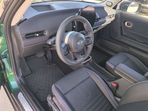 Used 2025 MINI Cooper S image 17