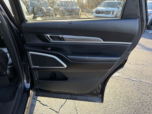 Used 2021 Kia Telluride EX w/ EX Premium Package image 17