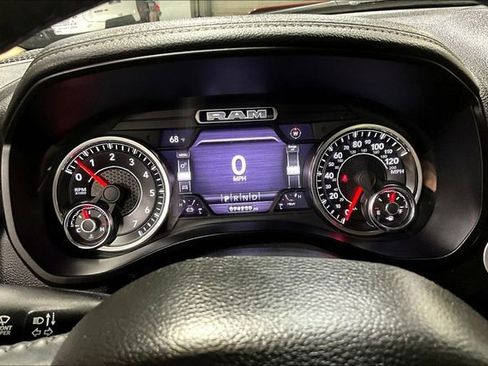 Used 2020 RAM 1500 Laramie AWD/4WD image 13