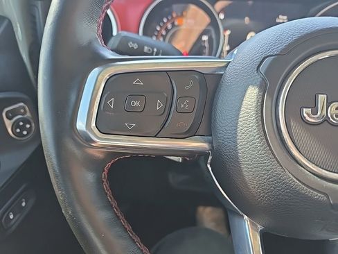 Used 2023 Jeep Wrangler Unlimited Rubicon w/ Cold Weather Group AWD/4WD image 11