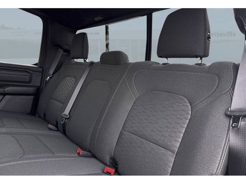 New 2026 RAM 1500 Express AWD/4WD image 32