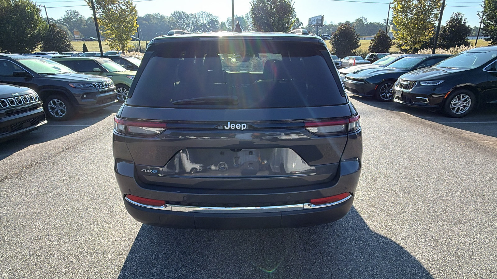 Used 2024 Jeep Grand Cherokee Limited 4xe AWD/4WD image 9