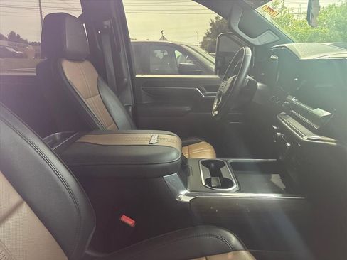 Used 2024 Chevrolet Silverado 3500 High Country w/ High Country Premium Package AWD/4WD image 20