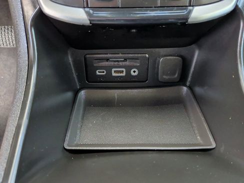 Used 2022 GMC Terrain SLE w/ Driver Convenience Package image 28