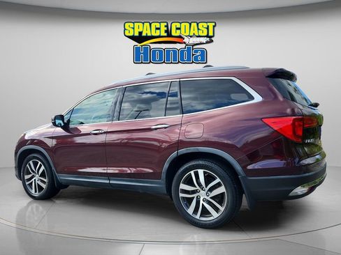 Used 2017 Honda Pilot Touring image 10