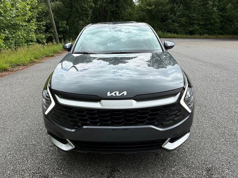 Used 2024 Kia Sportage LX FWD image 3