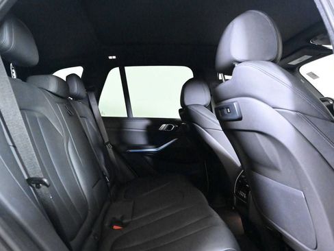 Used 2022 BMW X5 xDrive40i w/ Premium Package AWD/4WD image 17