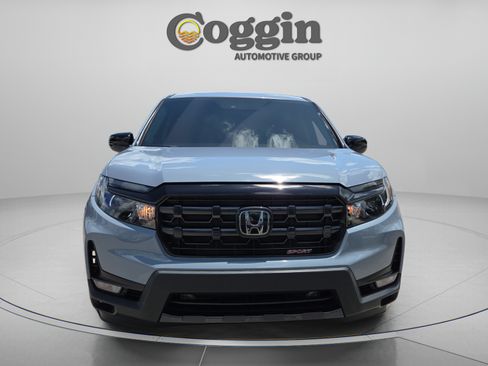 Used 2025 Honda Ridgeline Sport image 8