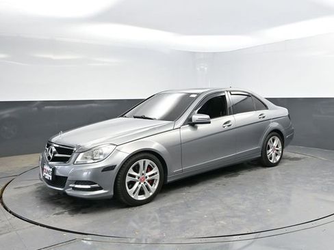 Used 2013 Mercedes-Benz C 300 4MATIC Sedan image 3