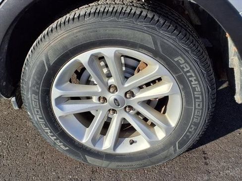 Used 2013 Ford Explorer XLT AWD/4WD image 7