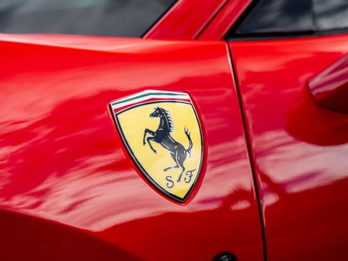Used 2019 Ferrari 488 Pista Coupe RWD image 37