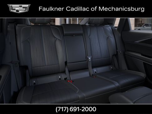 Used 2025 Cadillac Lyriq Luxury AWD/4WD image 17