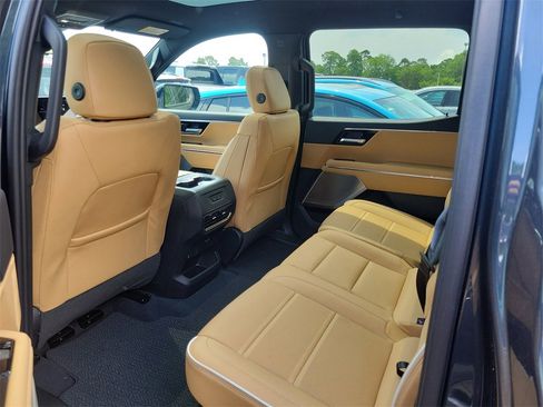 New 2025 GMC Sierra EV Denali image 30